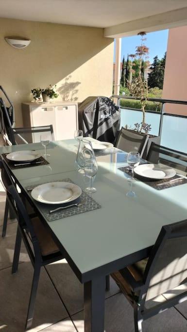 Beau Duplex A Port * Frejus