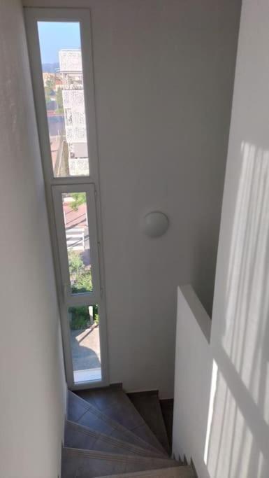 Beau Duplex A Port Apartment